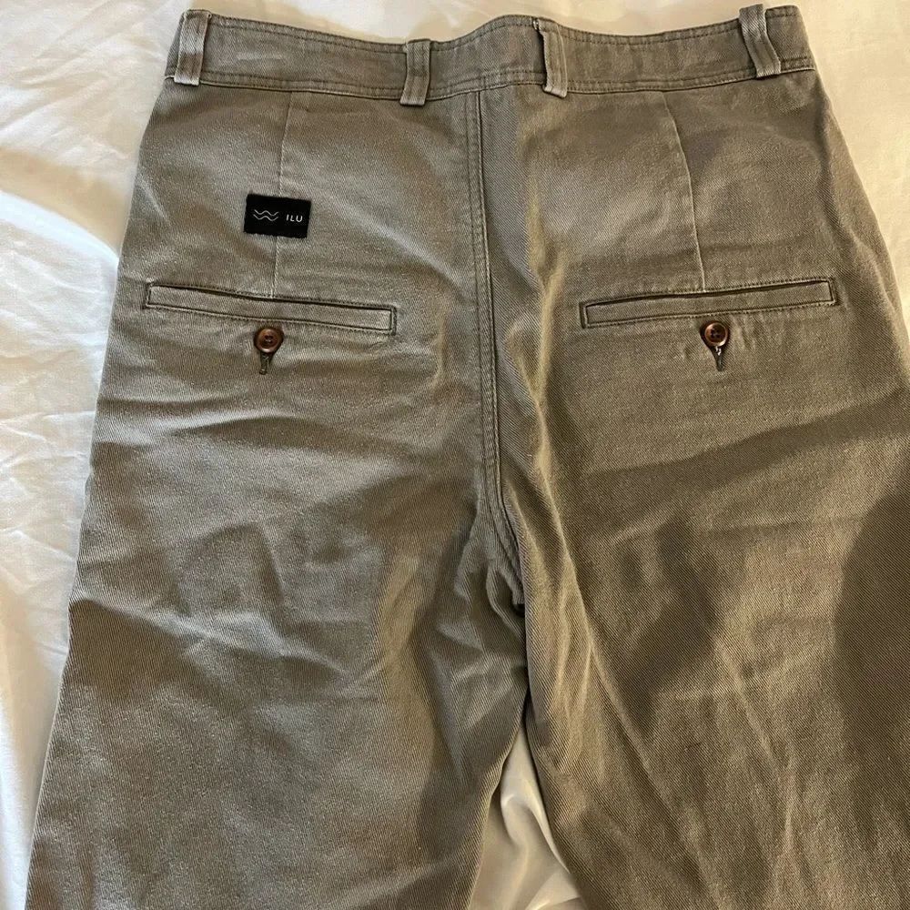 I Love Ugly Revolve Gray Mens Twill Joggers Pants sz S EUC